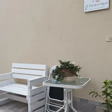 La Casetta Di Angela Vakantiehuis *